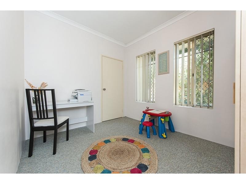 1/140 West Road, Bassendean WA 6054