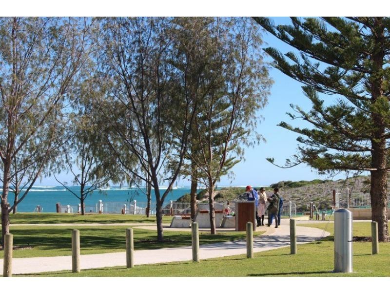 2 Topsail Loop, Alkimos WA 6038