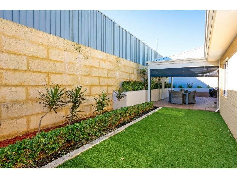 12 Altea Way, Alkimos WA 6038