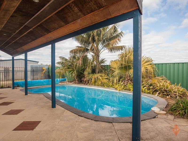 51 Toledo Circuit, Port Kennedy WA 6172