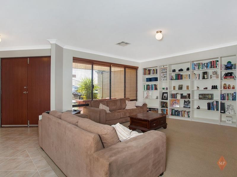 51 Toledo Circuit, Port Kennedy WA 6172