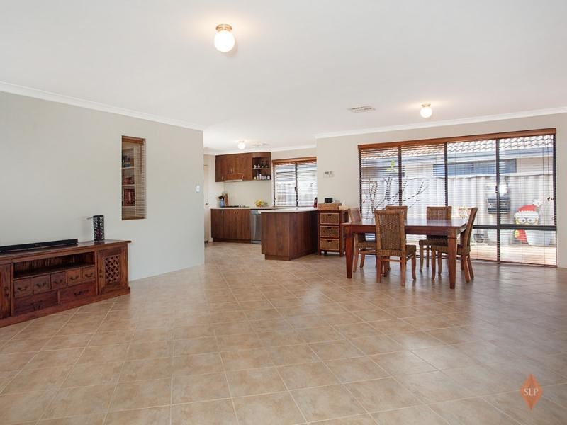 51 Toledo Circuit, Port Kennedy WA 6172