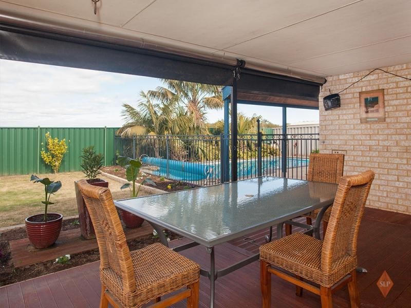 51 Toledo Circuit, Port Kennedy WA 6172