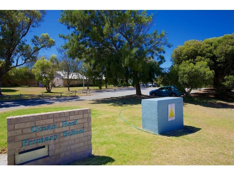 7 Weldwood Road, Ocean Reef WA 6027