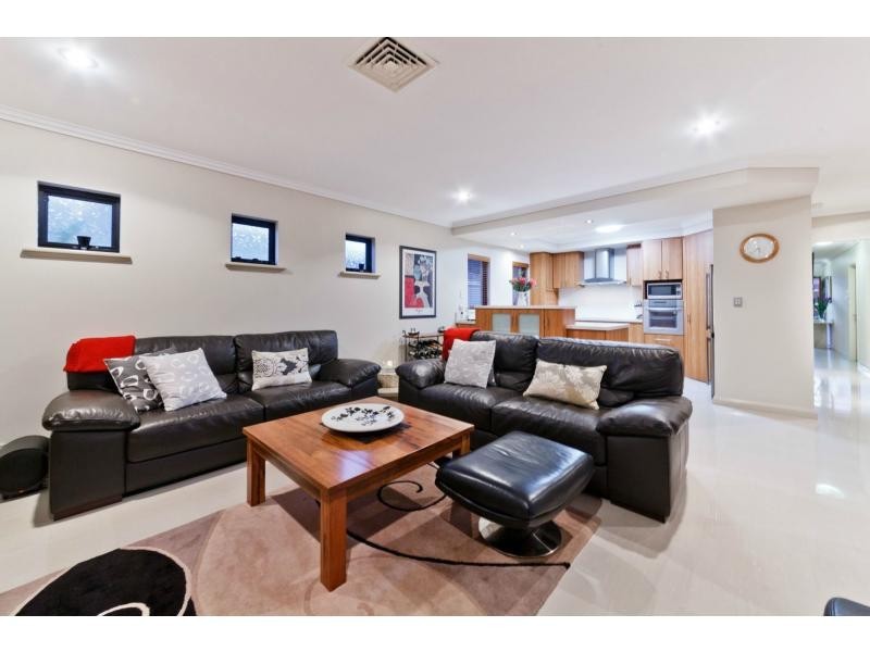 36A Paine Court, Karrinyup WA 6018