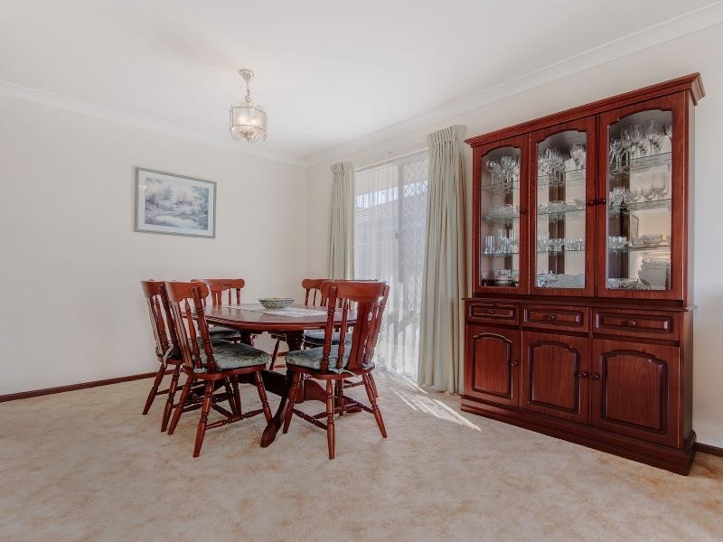 12 Arthur Road, Safety Bay WA 6169