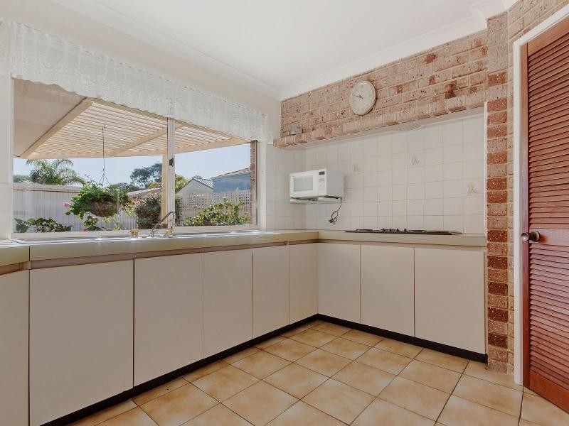 12 Arthur Road, Safety Bay WA 6169