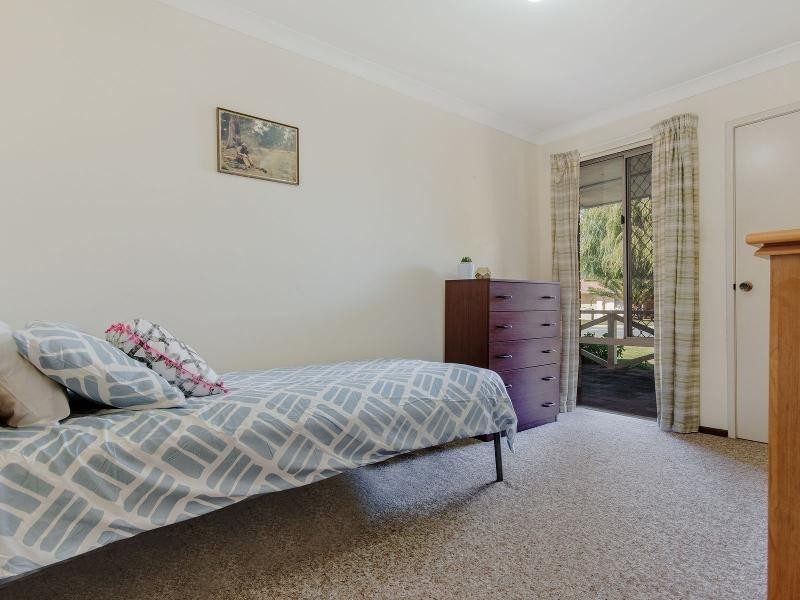 12 Arthur Road, Safety Bay WA 6169