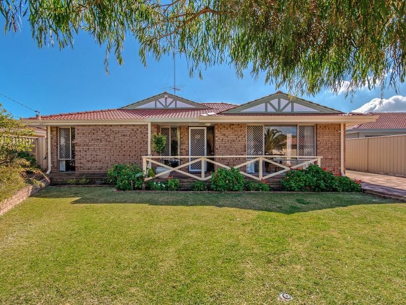 12 Arthur Road, Safety Bay WA 6169
