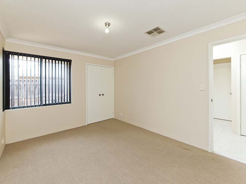4 Midsummer Circle, Pinjarra WA 6208