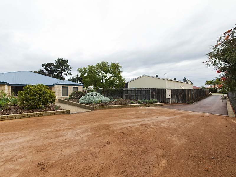 4 Midsummer Circle, Pinjarra WA 6208