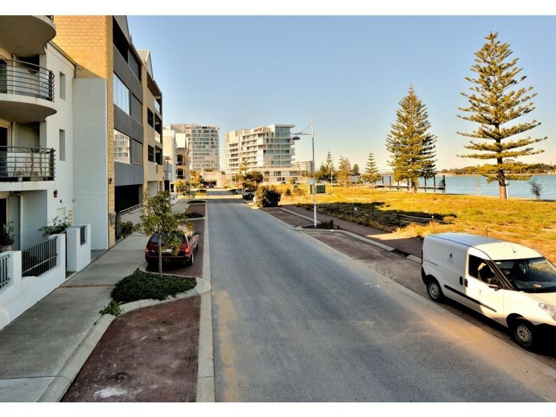 1/28 Vivaldi Drive, Mandurah WA 6210