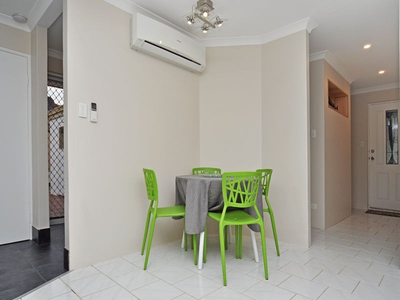 8 Hurst Trail, Clarkson WA 6030