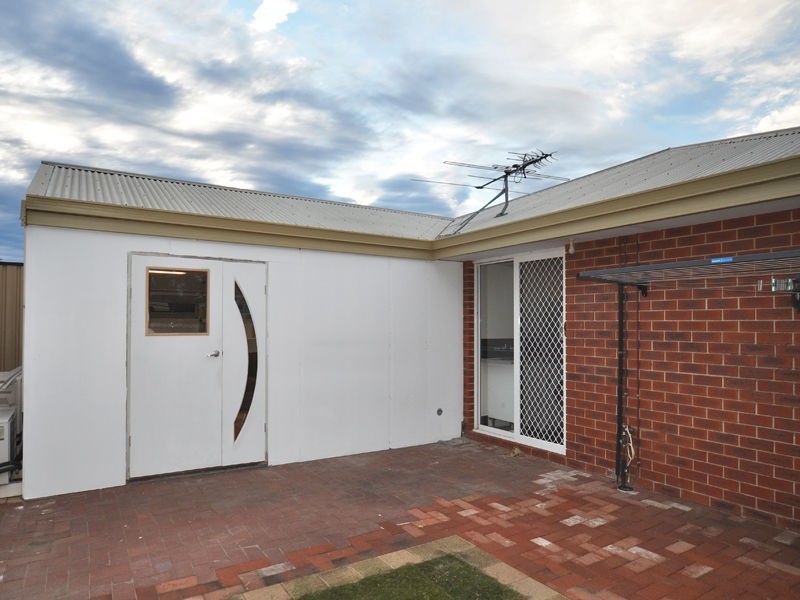 8 Hurst Trail, Clarkson WA 6030