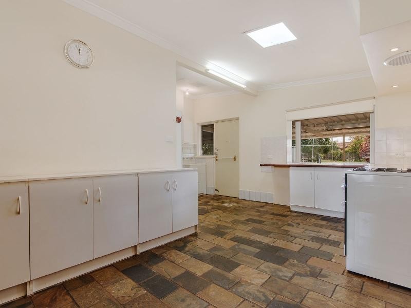 26 Rae Road, Safety Bay WA 6169