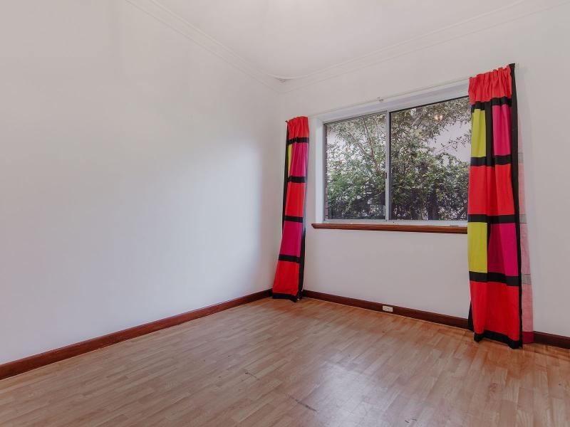 26 Rae Road, Safety Bay WA 6169