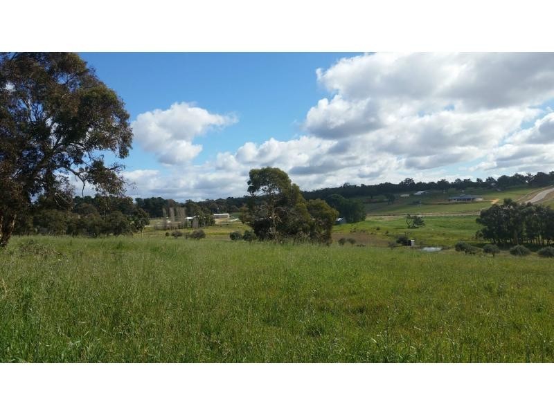 31 Meyer Close, Lower Chittering WA 6084