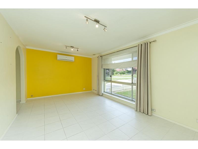 L2/3 Barlee Way, Beechboro WA 6063