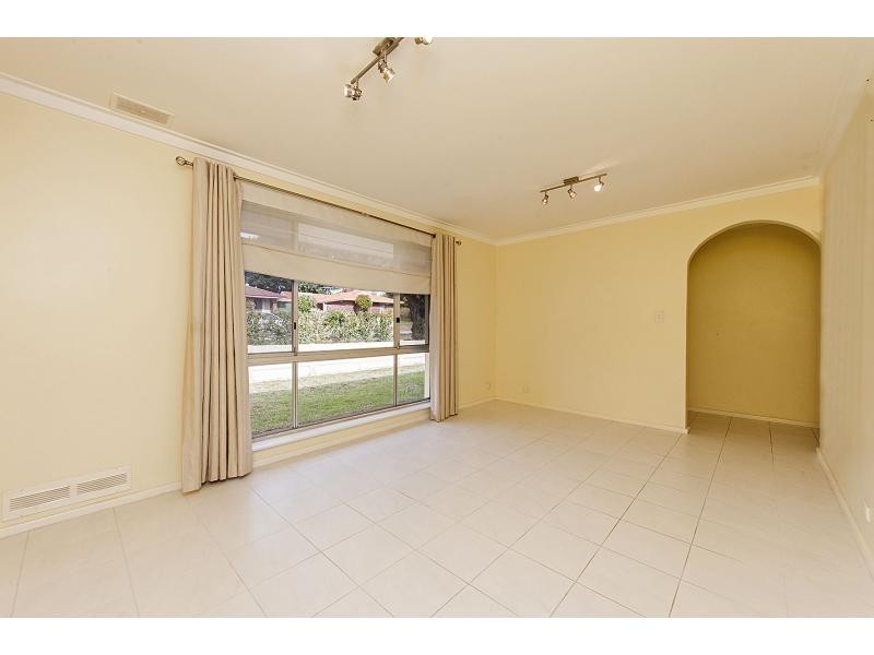L2/3 Barlee Way, Beechboro WA 6063