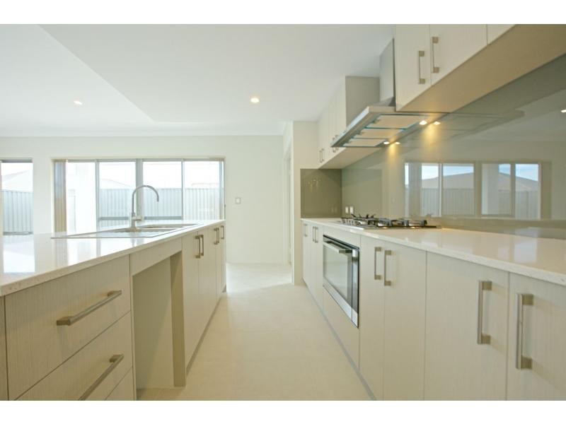 7 Savory Way, Banjup WA 6164