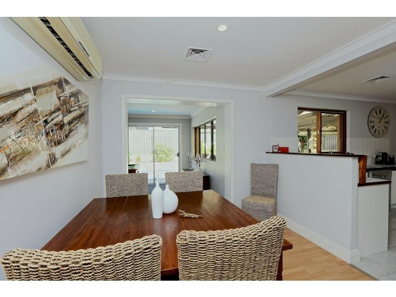 24 Doriot Way, Carine WA 6020