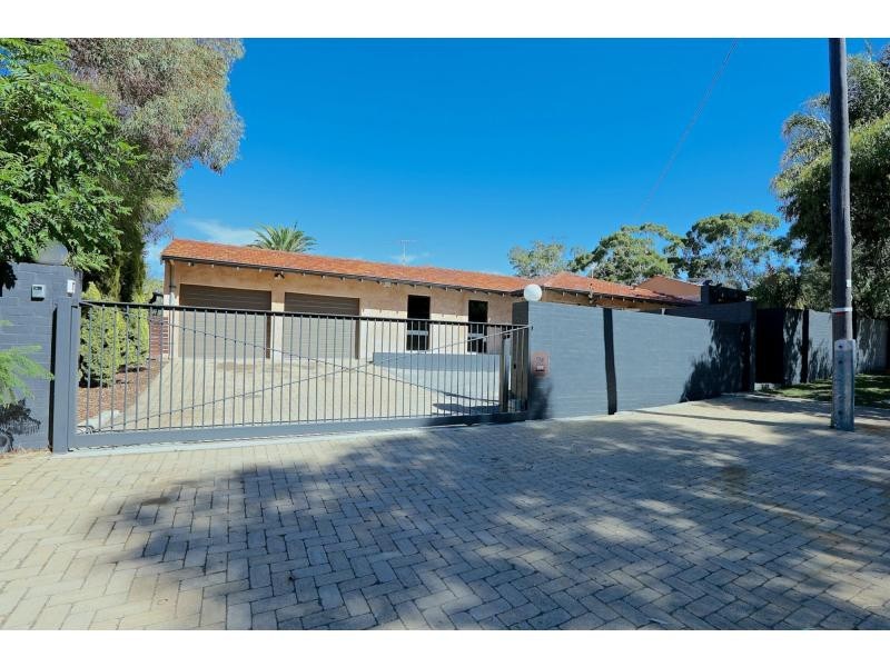 24 Doriot Way, Carine WA 6020