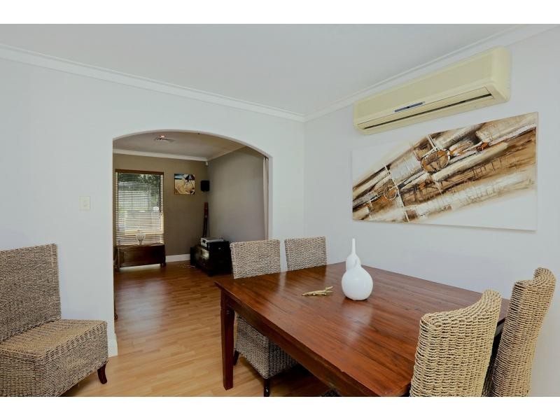 24 Doriot Way, Carine WA 6020