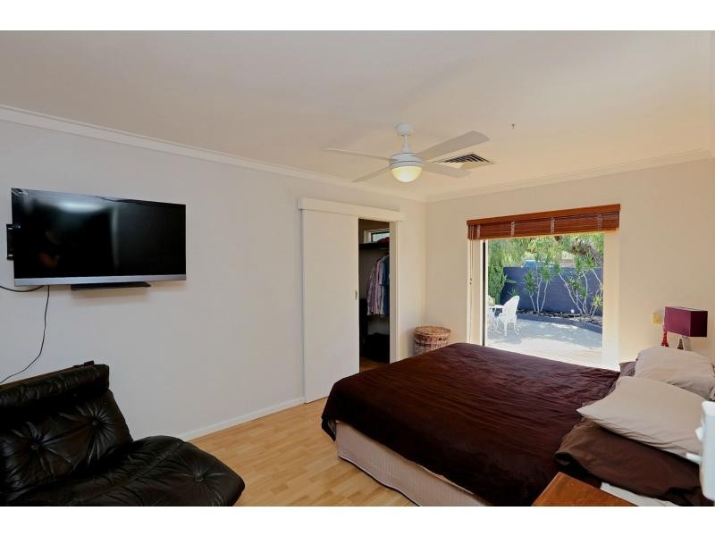 24 Doriot Way, Carine WA 6020