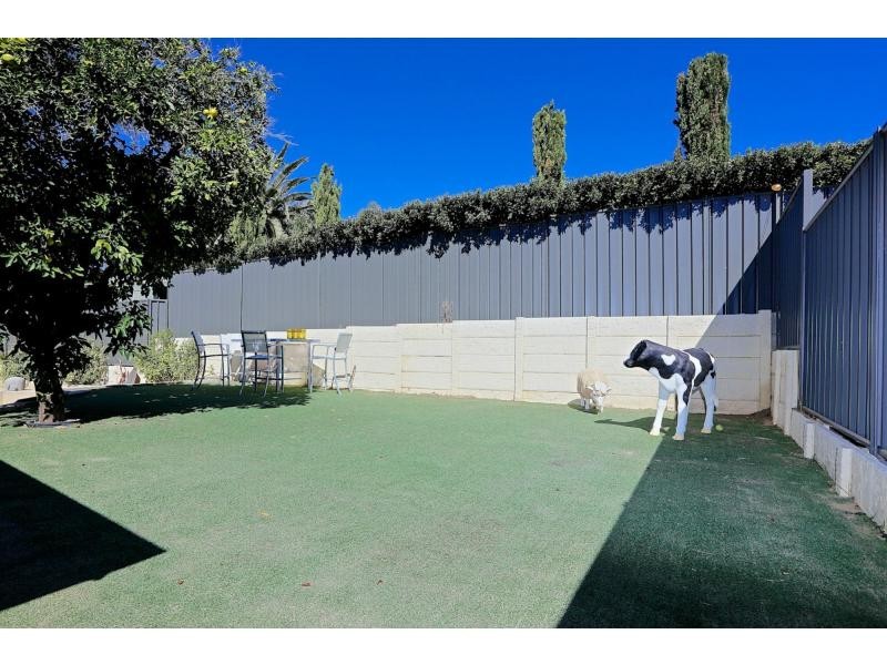 24 Doriot Way, Carine WA 6020