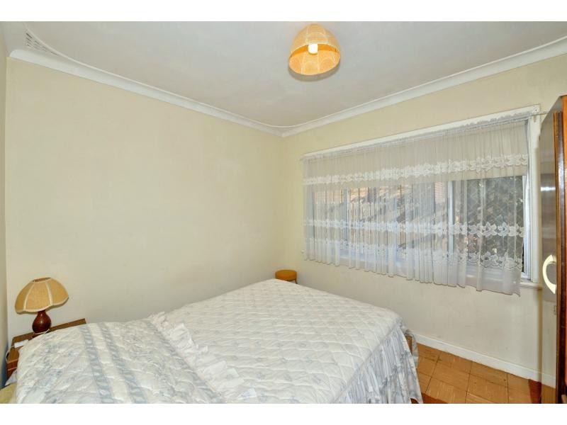 13 Shayne Street, Halls Head WA 6210