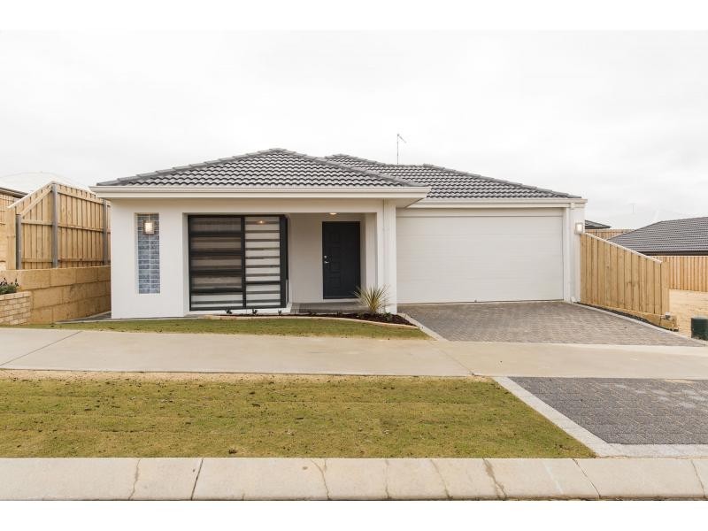 12 Acerosa Boulevard, Halls Head WA 6210