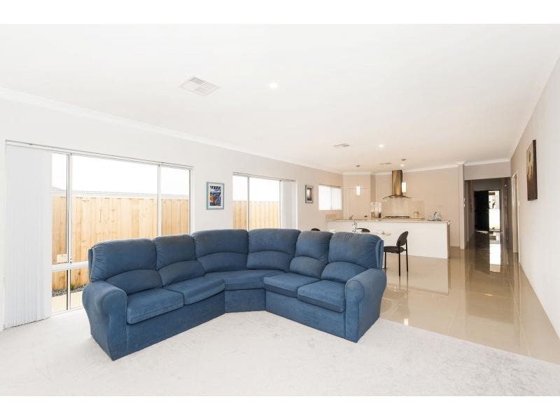 12 Acerosa Boulevard, Halls Head WA 6210