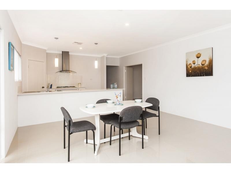 12 Acerosa Boulevard, Halls Head WA 6210