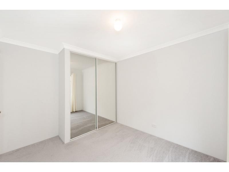 12 Acerosa Boulevard, Halls Head WA 6210