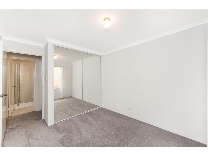 12 Acerosa Boulevard, Halls Head WA 6210