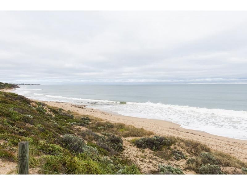 12 Acerosa Boulevard, Halls Head WA 6210