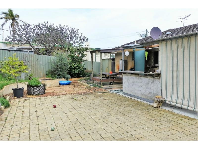 9 Scales Way, Spearwood WA 6163