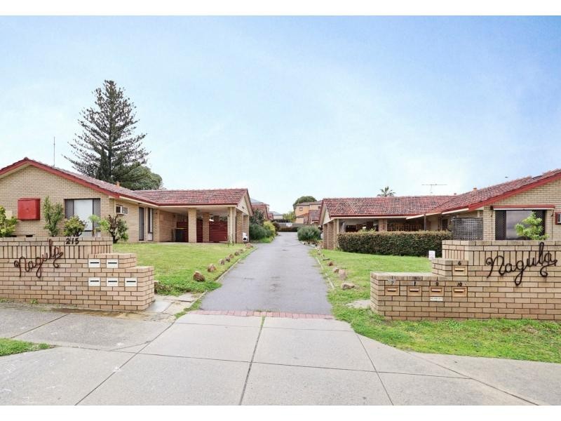 2/215 Royal Street, Yokine WA 6060