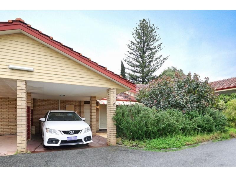 2/215 Royal Street, Yokine WA 6060