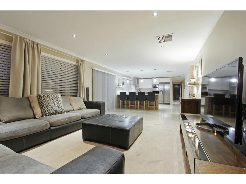 2 Ayr Way, Mindarie WA 6030