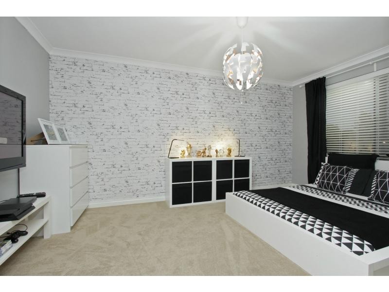 2 Ayr Way, Mindarie WA 6030
