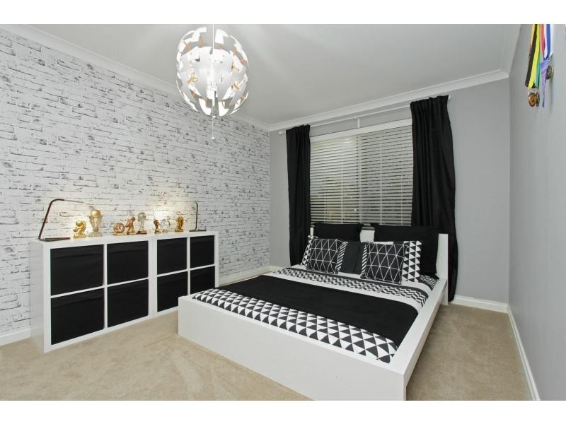 2 Ayr Way, Mindarie WA 6030