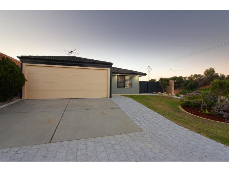 2 Ayr Way, Mindarie WA 6030