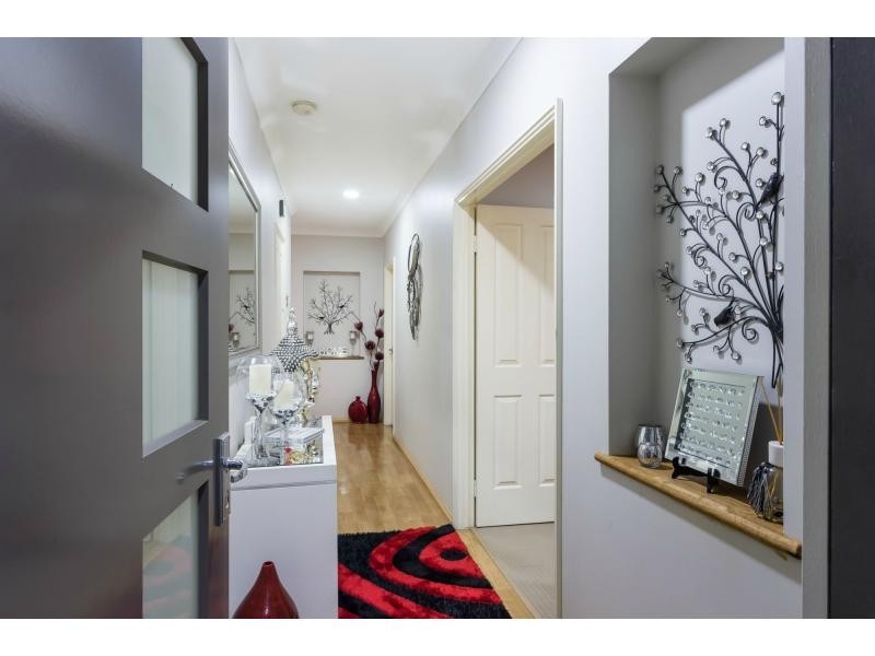 27 Trentham Road, Landsdale WA 6065