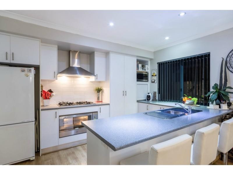 27 Trentham Road, Landsdale WA 6065