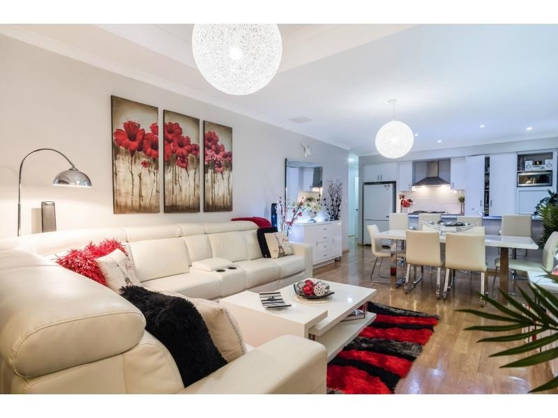 27 Trentham Road, Landsdale WA 6065