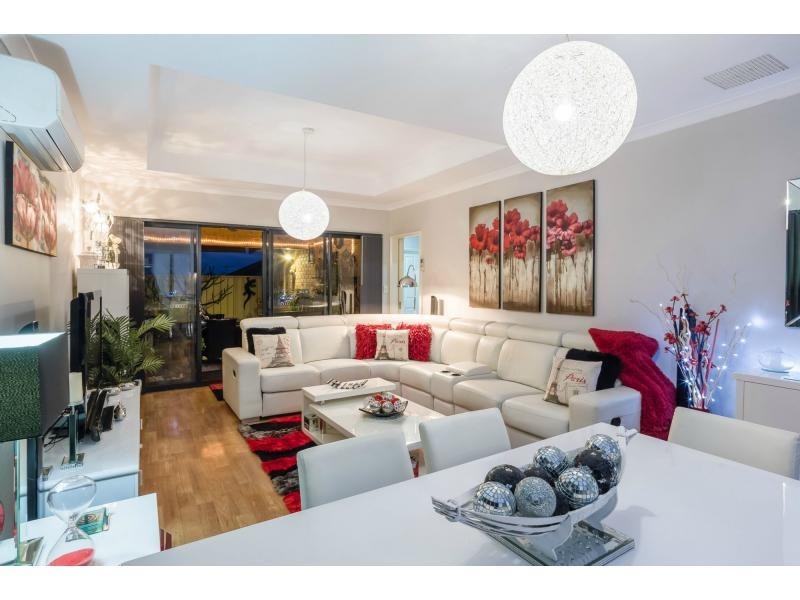 27 Trentham Road, Landsdale WA 6065