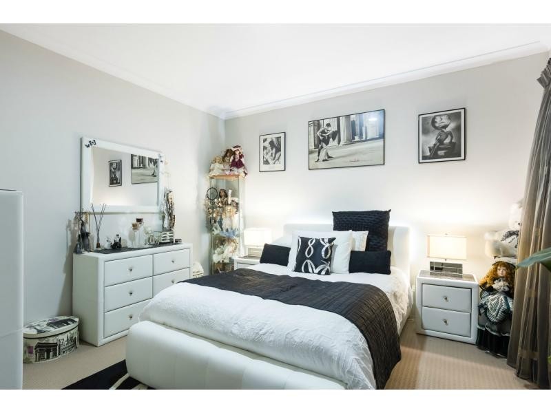 27 Trentham Road, Landsdale WA 6065