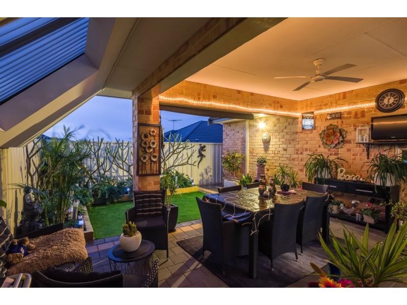 27 Trentham Road, Landsdale WA 6065