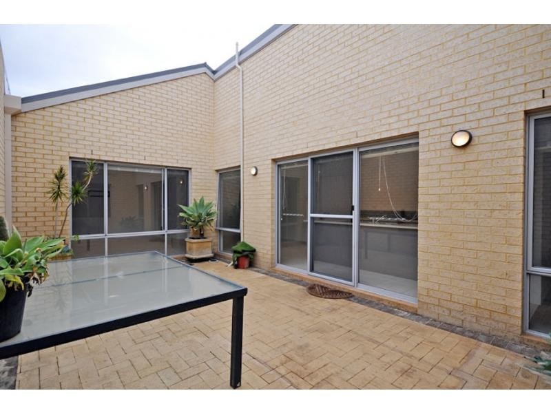 40 Salterforth Road, Butler WA 6036